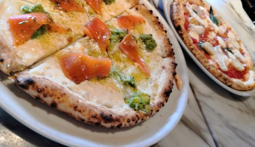 新宿のピザ「800°ディグリーズ」でカスタマイズピザ！